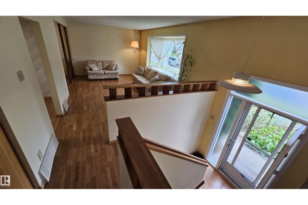 13439 114 St Nw, Edmonton, AB, photo 3