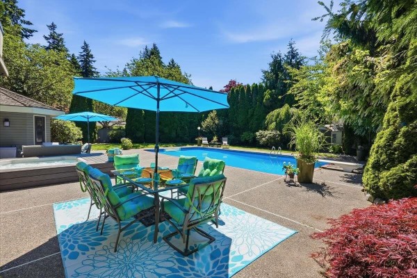 13446 19 Avenue, Surrey, BC V4A9C7 Photo 2