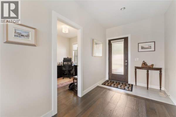 13464 Lake Hill Drive, Lake Country, BC, photo 2