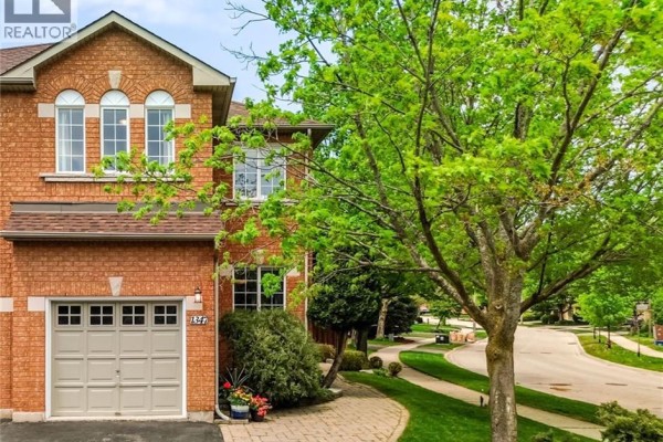 1347 Brookstar Drive, Oakville, ON, photo 2