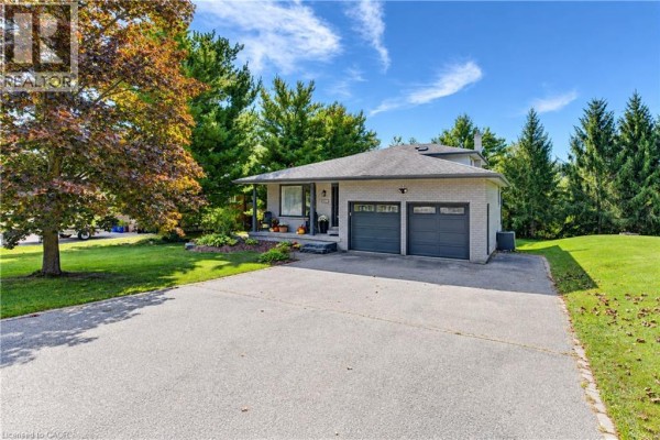 Family room - 1349 Bridge Street, New Dundee, ON N0B2E0 Photo 4