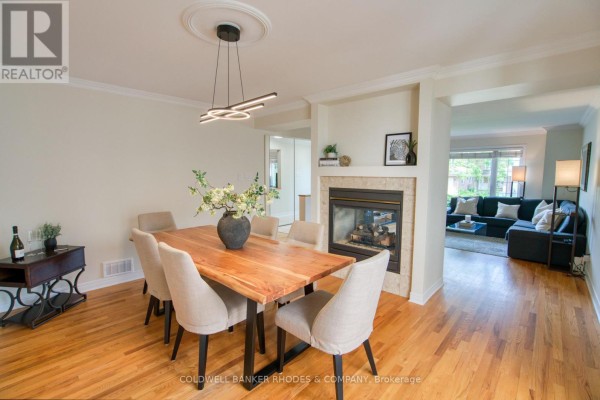 Living room - 1349 Gaultois Avenue, Ottawa, ON K1C6G5 Photo 4