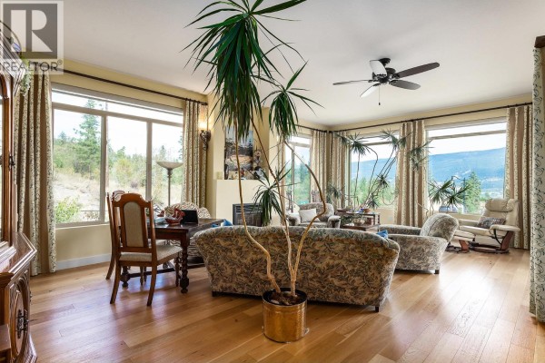 Den - 13492 Lake Hill Way, Lake Country, BC V4V2S7 Photo 4