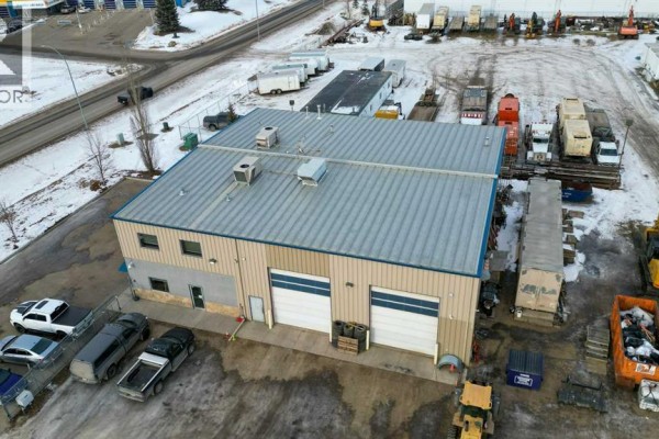135  & 141 Clearmile Avenue, Rural Red Deer County, AB, photo 2