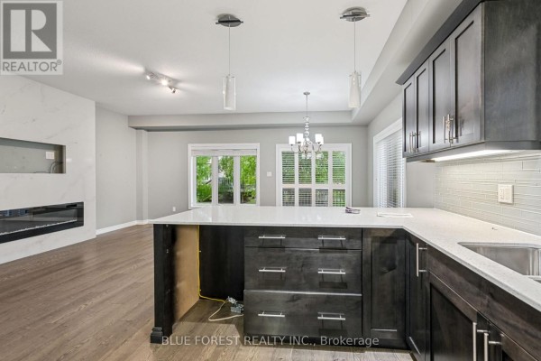 Primary Bedroom - 135 - 1924 Cedarhollow Boulevard, London North, ON N5X0K3 Photo 4