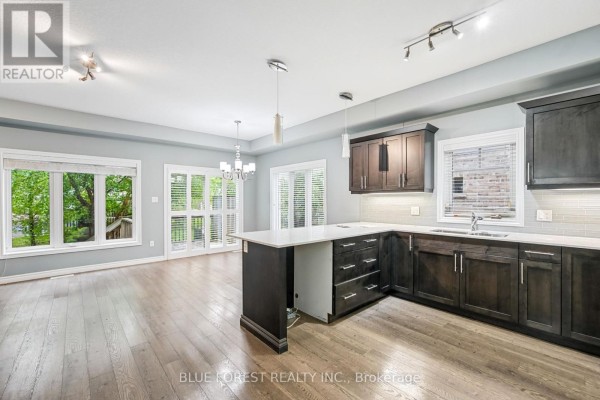 Bedroom - 135 - 1924 Cedarhollow Boulevard, London North, ON N5X0K3 Photo 5