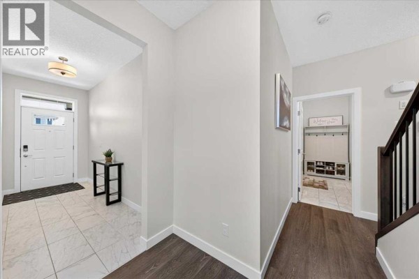 Dining room - 135 Bayview Circle Sw, Airdrie, AB T4B4H5 Photo 2