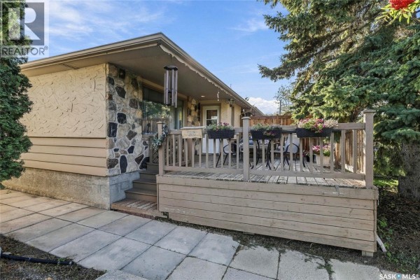 135 Broadway Avenue, Regina