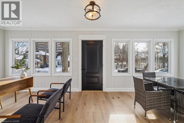 135 Deane Avenue, Oakville, ON, photo 2