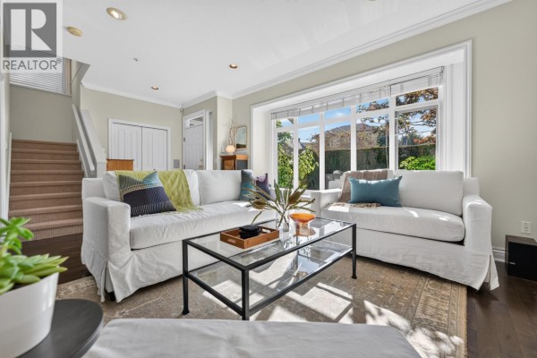 135 E 43rd Avenue, Vancouver, BC V5W1T1 Photo 5