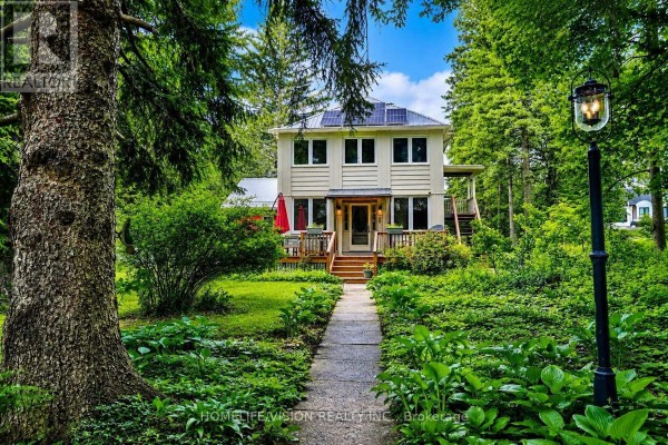 135 Elgin Street N, Cambridge, ON, photo 2