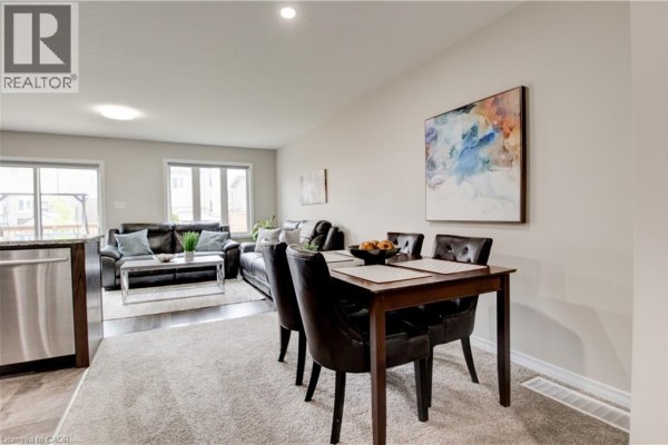 Primary Bedroom - 135 Hardcastle Drive Unit# 107, Cambridge, ON N1S0B6 Photo 5