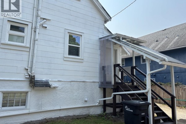 135 W 12th Avenue, Vancouver, BC V5Y1T6 Photo 4