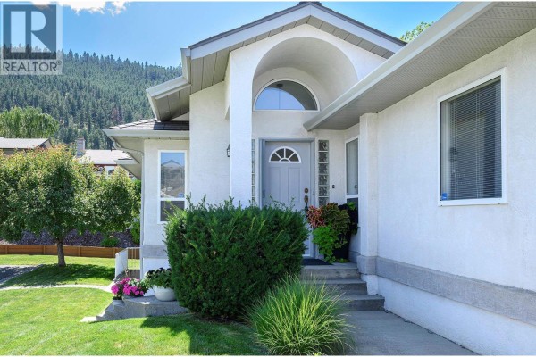 1350 Finlay Avenue Unit# 11, Kamloops, BC, photo 2