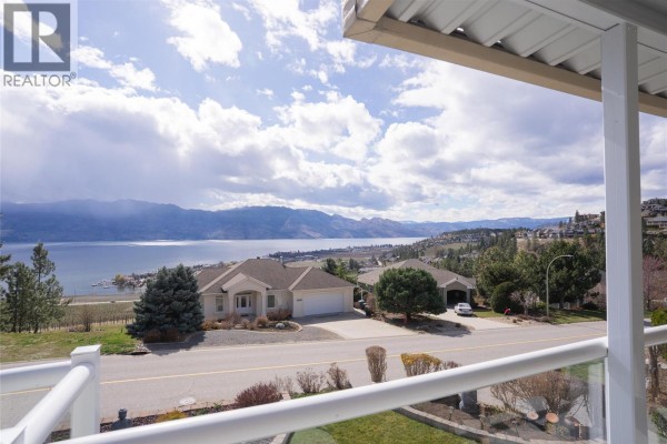 Recreation room - 1350 Gregory Road, West Kelowna, BC V1Z3P2 Photo 5