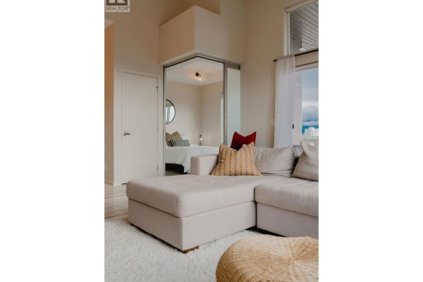 1350 St Paul Street Unit# 614, Kelowna, BC, photo 2