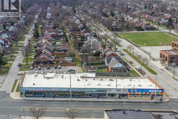 1351 Tecumseh Rd E, Windsor, ON N8W2B9 Photo 5