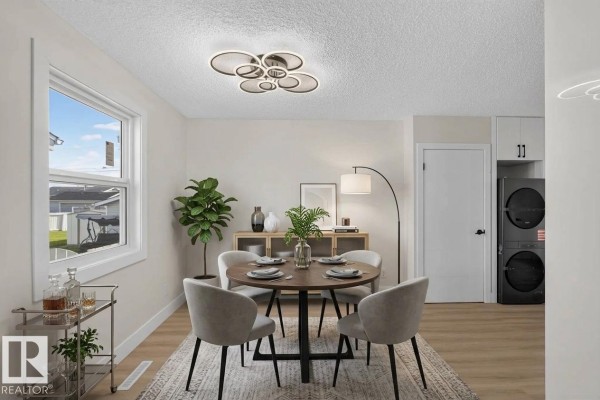 Kitchen - 13511 114 St Nw, Edmonton, AB T5E5E7 Photo 3