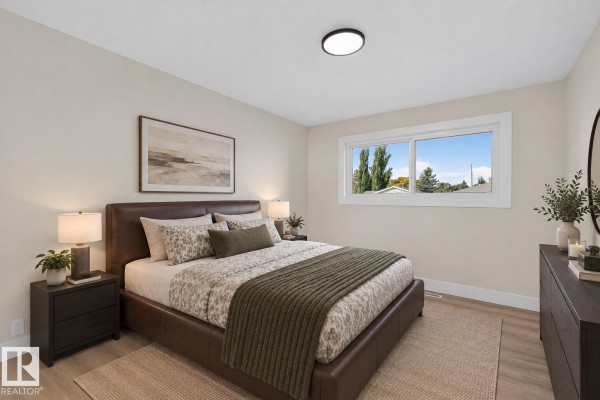 Bedroom 2 - 13511 114 St Nw, Edmonton, AB T5E5E7 Photo 5