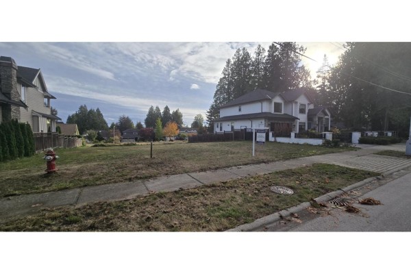 13518 15 Avenue, Surrey