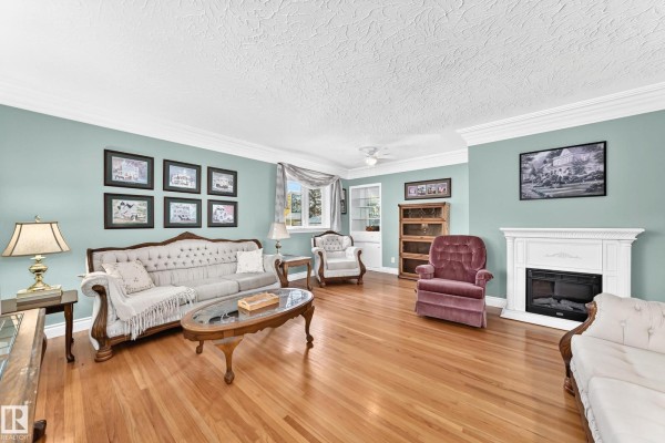 Primary Bedroom - 13519 123a Av Nw, Edmonton, AB T5L2Z1 Photo 5