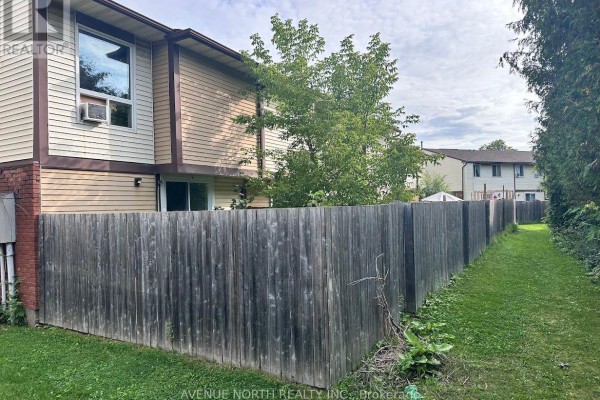 1352 Foxwell Street, Ottawa, ON, photo 2