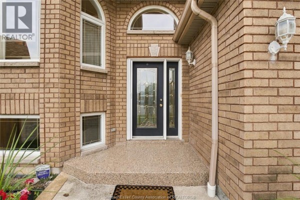 4pc Bathroom - 1352 Meridian, Windsor, ON N9G2Z8 Photo 2