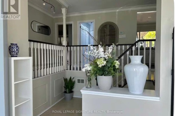 1353 Sheldon Avenue, Oakville, ON L6L2P9 Photo 2