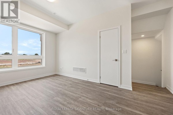 1353 Shevchenko Boulevard, Oakville, ON, photo 3