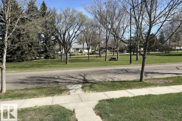 13543 124a Av Nw, Edmonton, AB T5L3B4 Photo 2