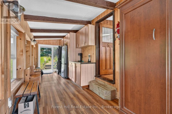 1355 Bellwood Acres Road, Lake Of Bays, ON P0A1E0 Photo 5