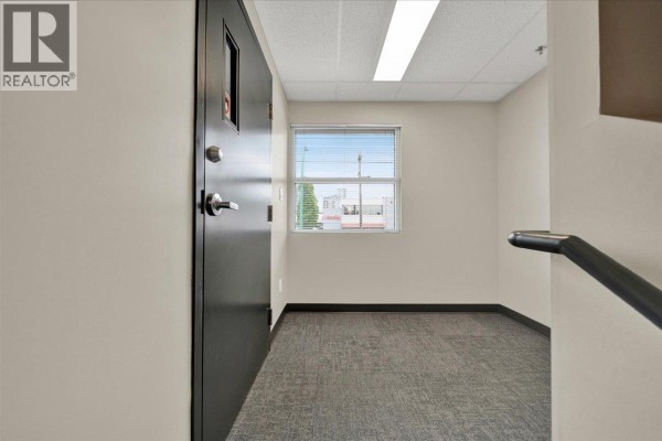 1355 Main Street, North Vancouver, BC V7J1C4 Photo 4