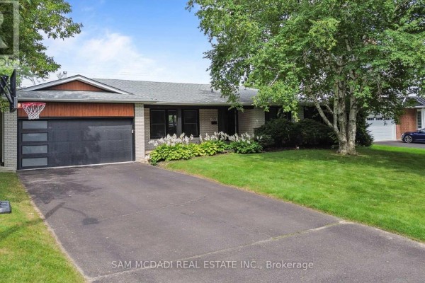 1357 Saginaw Crescent, Mississauga