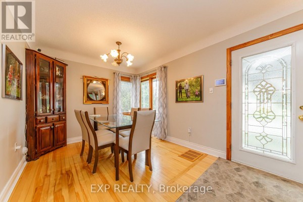 Den - 1357 Thames Street, Ottawa, ON K1Z7N3 Photo 4