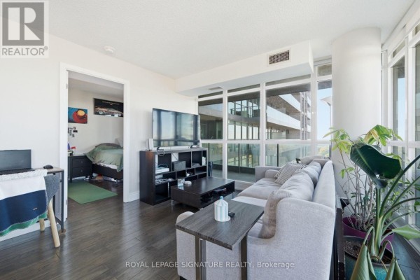 Bedroom 2 - 1359 - 209 Fort York Boulevard, Toronto, ON M5V4A1 Photo 5