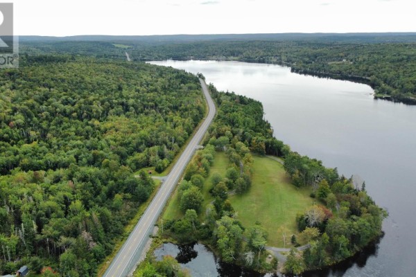 13592 Highway 7, Lochiel Lake, NS B2G2L3 Photo 3