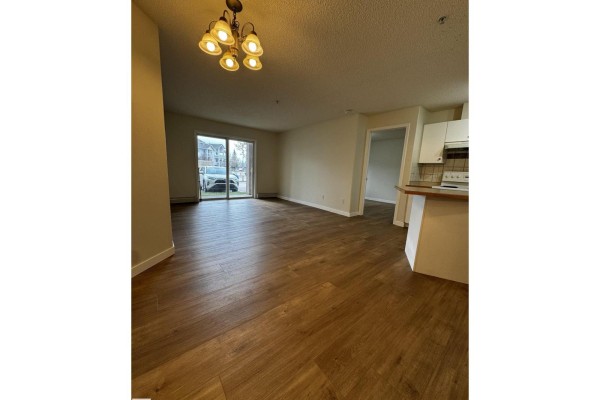 #136 16221 95 St Nw, Edmonton, AB T5Z3V3 Photo 3