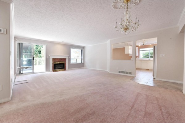 136 4001 Old Clayburn Road, Abbotsford, BC V3G1C5 Photo 5