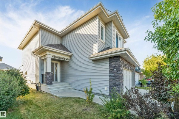 Kitchen - 136 55 St Sw, Edmonton, AB T6X0L2 Photo 3