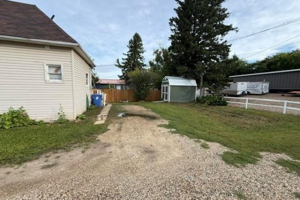 Primary Bedroom - 136 83 Highway N, Roblin, MB R0L1P0 Photo 4