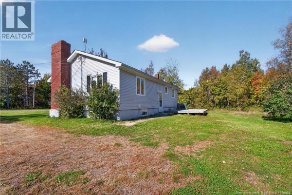 Office - 136 Acadie Street, Bouctouche, NB E4S2T4 Photo 4