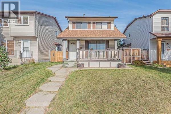 136 Castleridge Drive Ne, Calgary