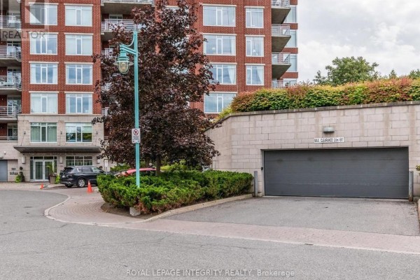 Living room - 204 - 136 Darlington Private, Ottawa, ON K1V0X6 Photo 2