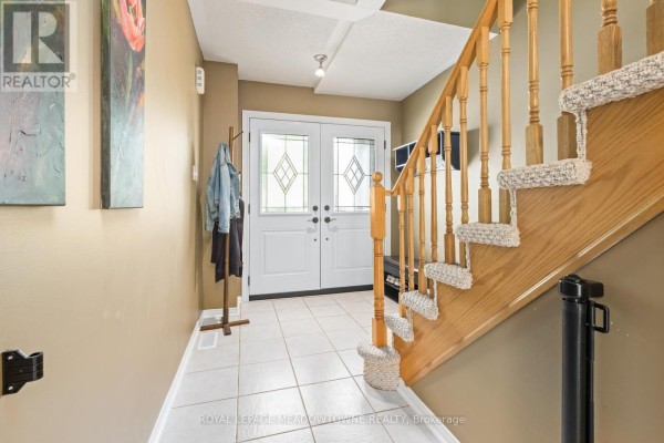 Primary Bedroom - 136 Dominion Gardens Drive, Halton Hills, ON L7G6B6 Photo 4