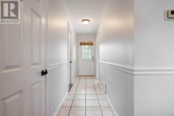 Bathroom - 136 Elderwood Place, Brampton, ON L6V3N3 Photo 4