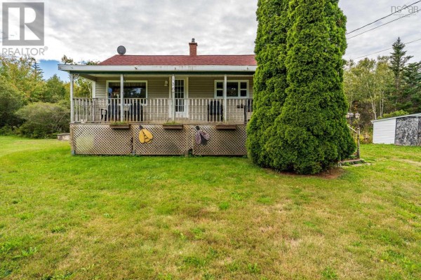 Den - 136 French Road, Plympton, NS B0W2R0 Photo 2