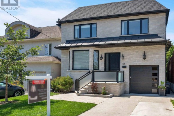 136 Glenwood Crescent, Toronto, ON, photo 2