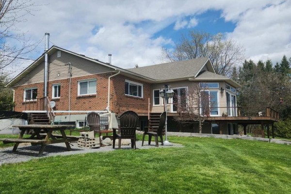 136 Hollowview Road, Stirling Rawdon, ON, photo 2