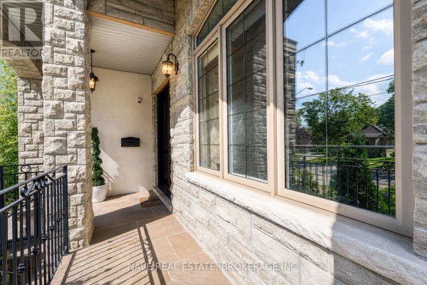 Kitchen - 136 Homewood Avenue, Toronto, ON M2M1K3 Photo 4