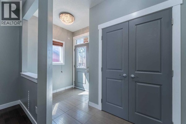 Dining room - 136 Legacy Circle Se, Calgary, AB T2X0X7 Photo 2
